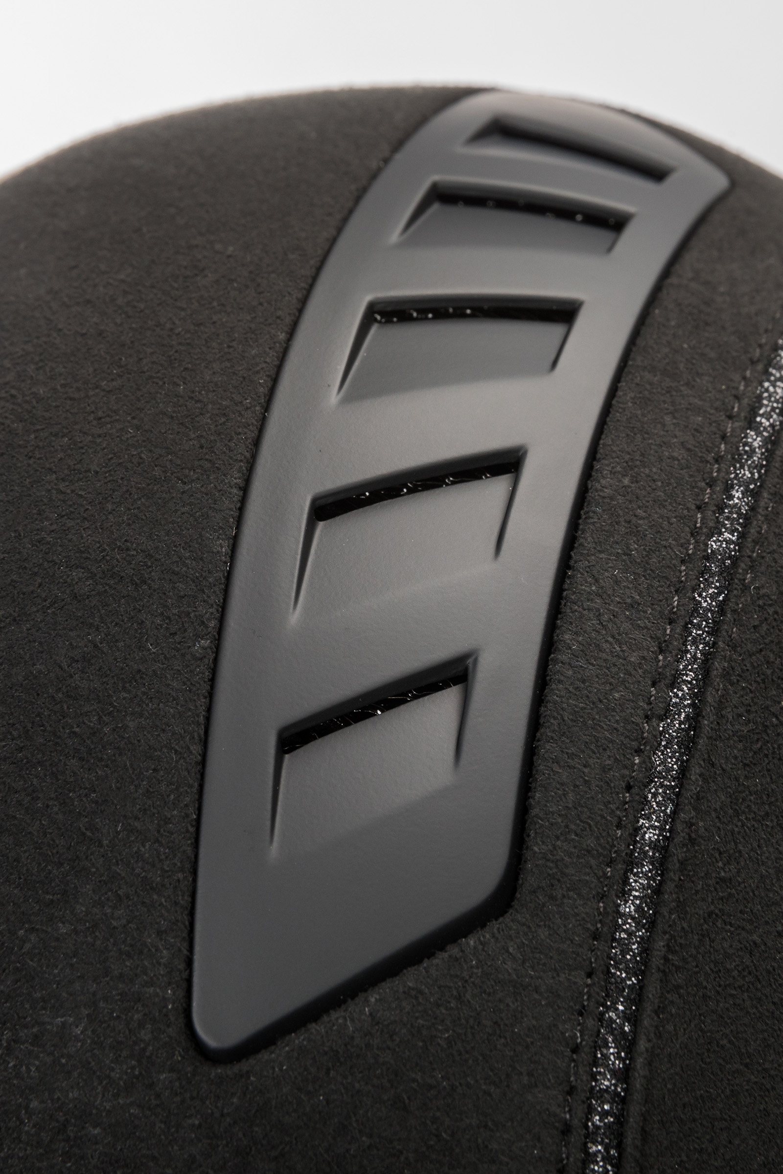 Back on Track EQ3 MIPS ratsastuskyp&auml;r&auml; mikrokuituvuorella