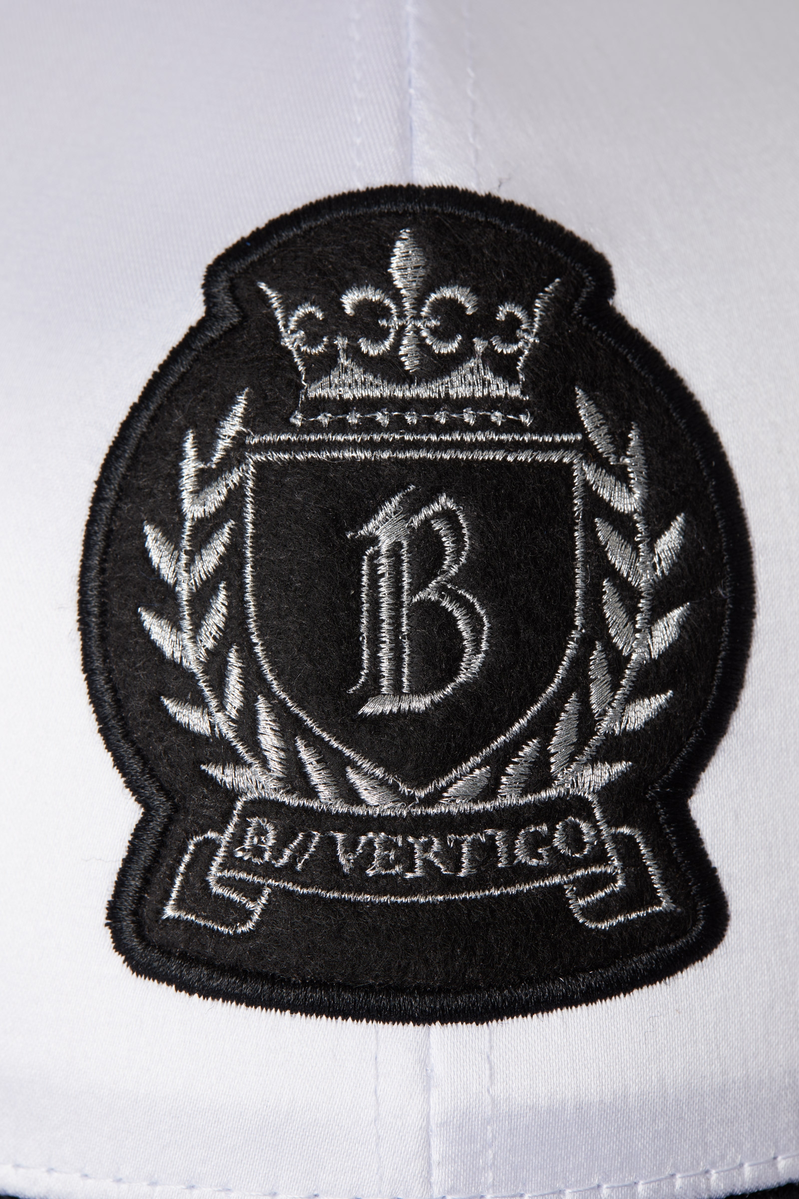 B Vertigo Satin lippalakki