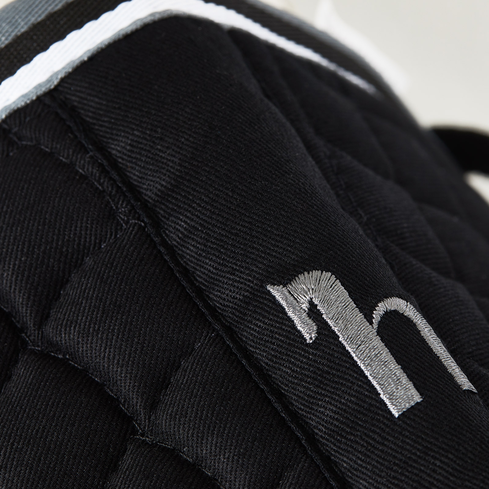 Horze Adepto yleissatulahuopa