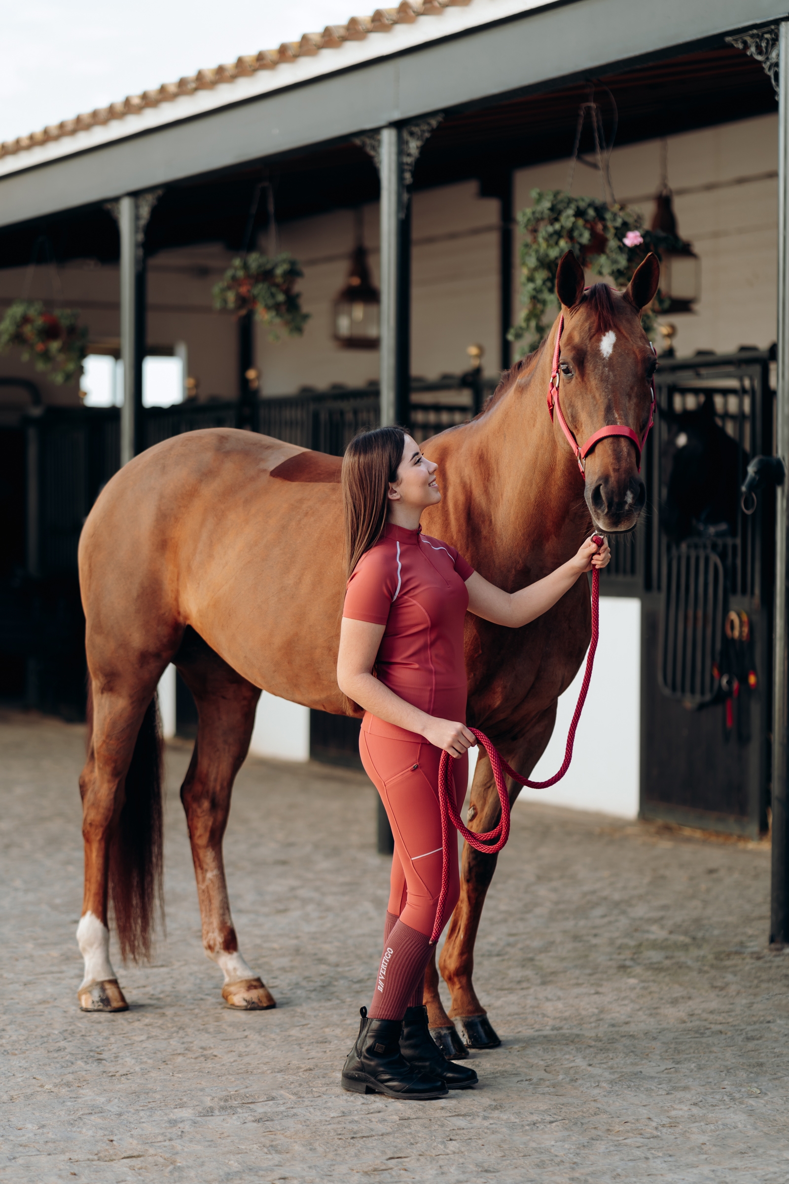 B Vertigo Adara Teenager treenipaita