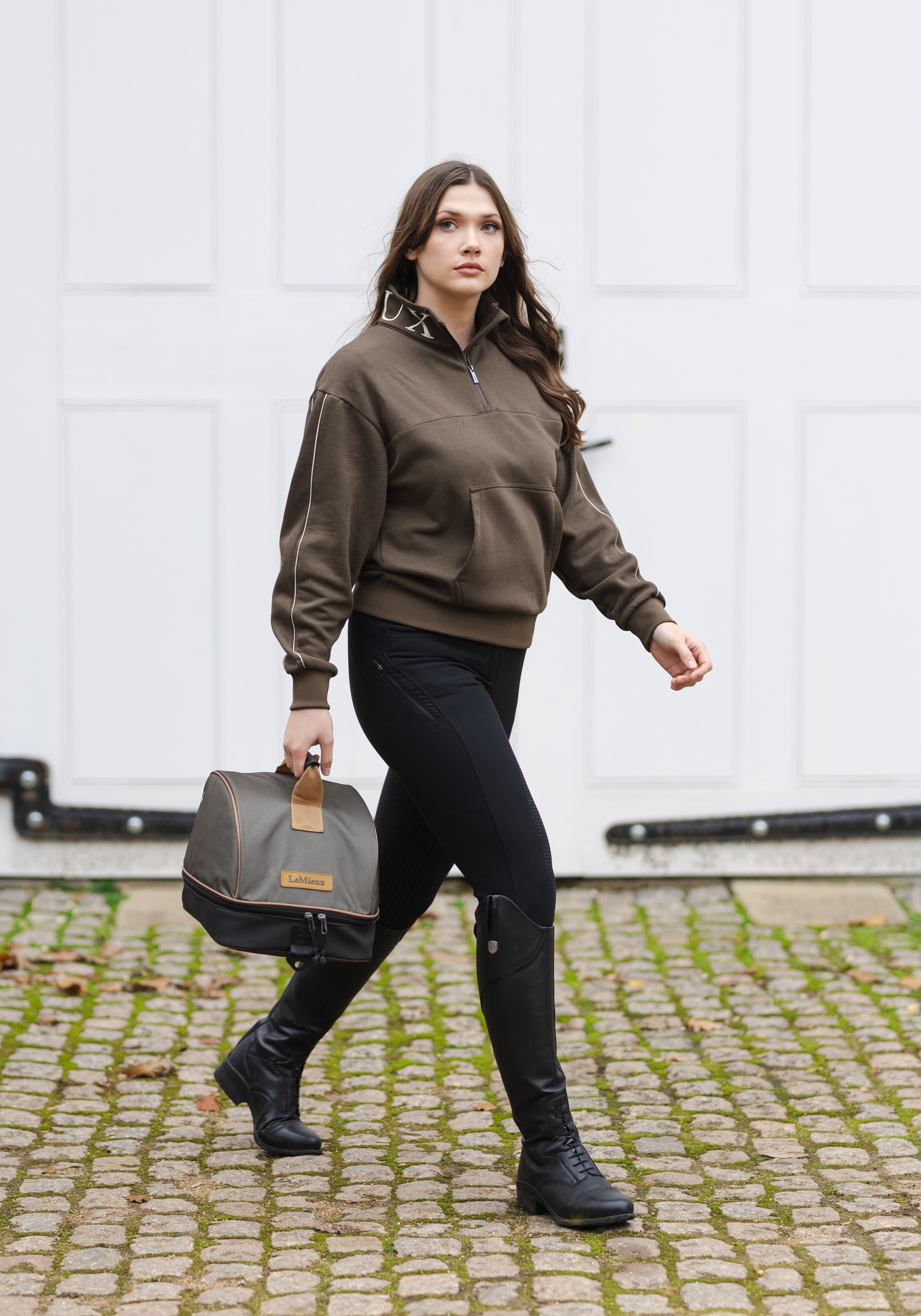 LeMieux ratsastuskyp&auml;r&auml;laatikko