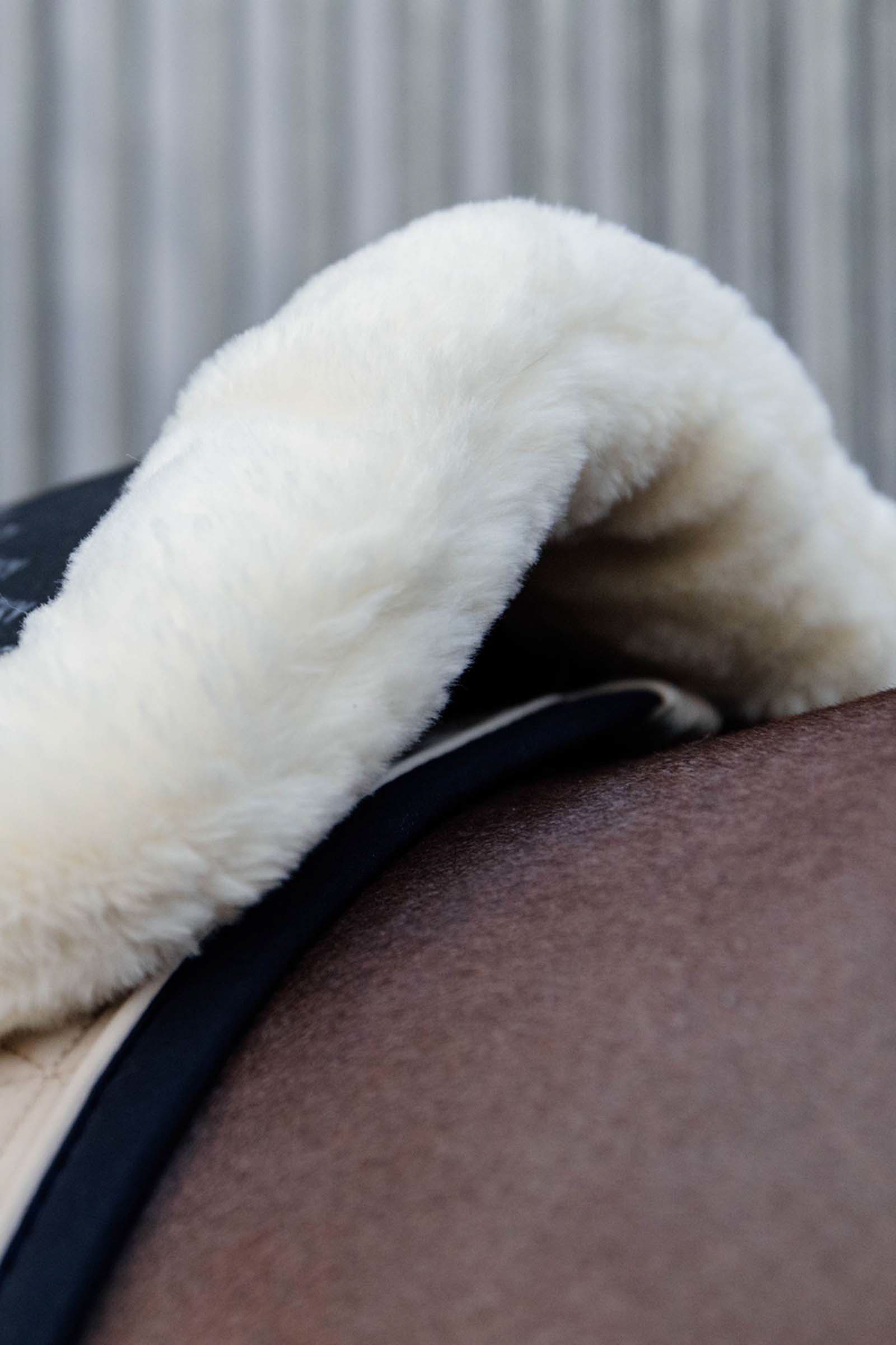 Kentucky Horsewear Impact Equalizer romaani lampaankarvalla