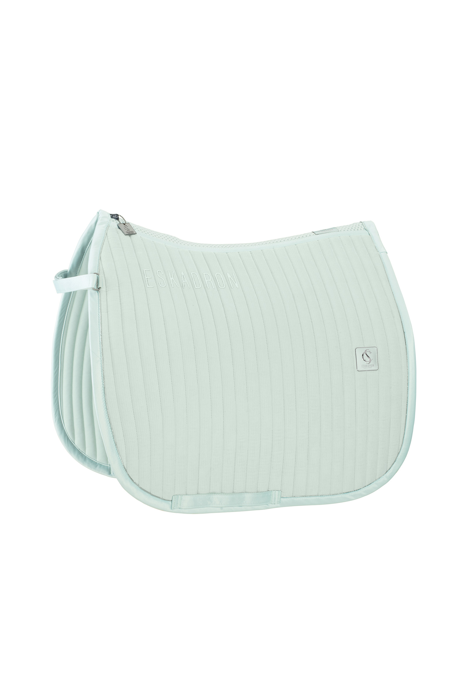 Eskadron Classic Sports Kouluratsastus Satulakankaalla Johdon tunnus SS24 