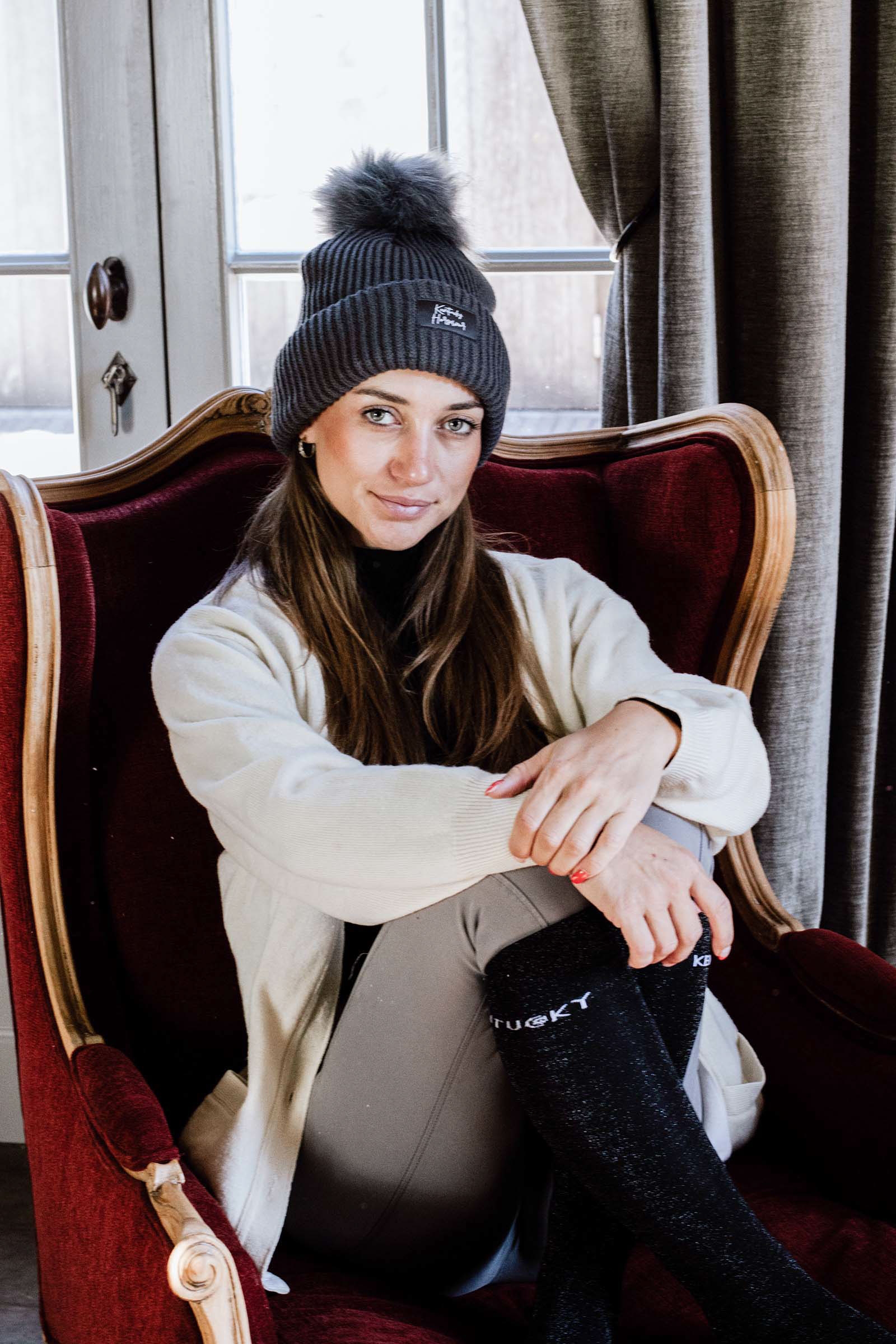 Grey Kentucky Horsewear Pompom pipo