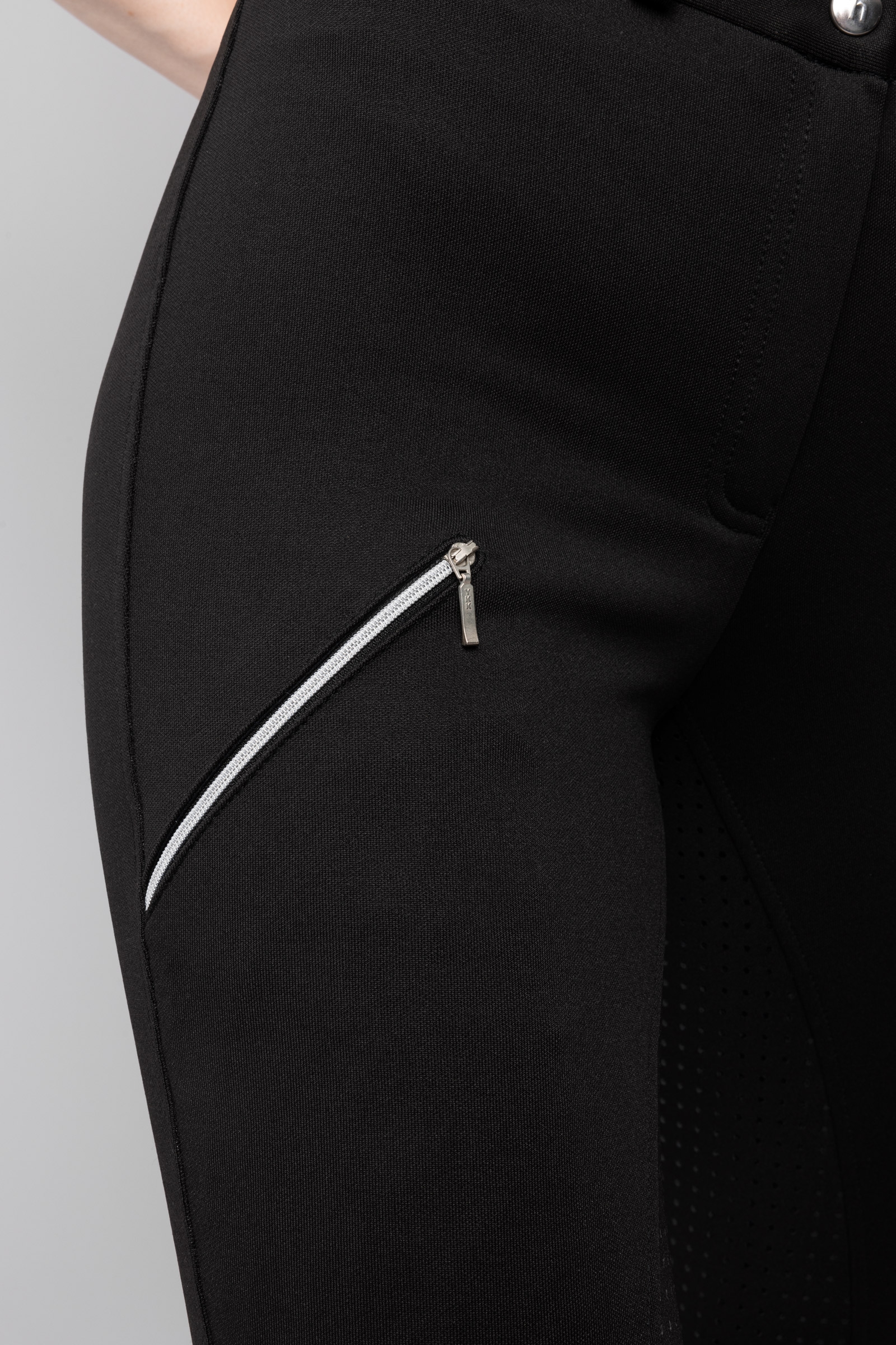 Horze Felicia Thermo Ratsastushousut t&auml;ysgripill&auml;