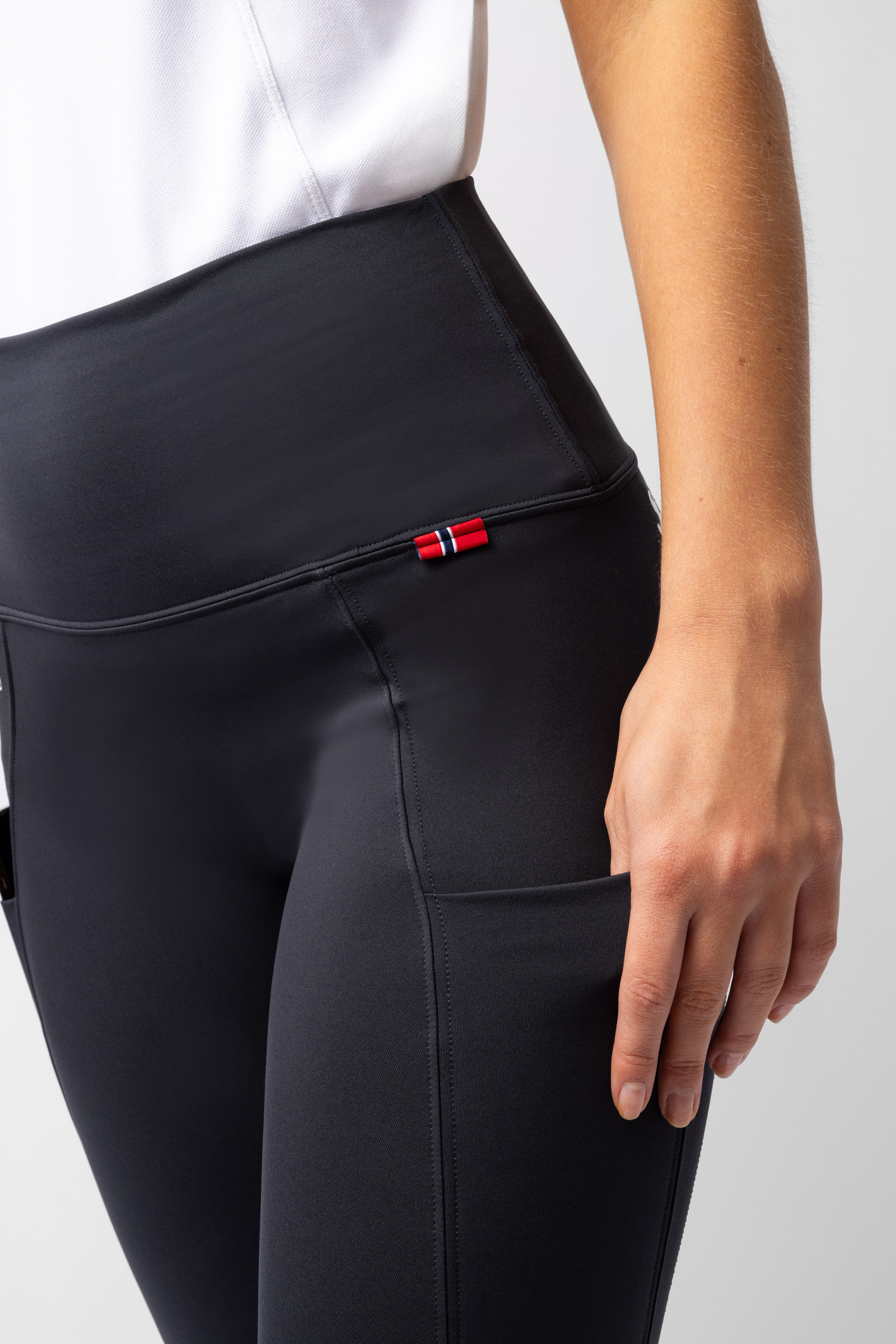 B Vertigo Lara naisten kokopaikkaiset ratsastusleggingsit korkealla vy&ouml;t&auml;r&ouml;ll&auml;