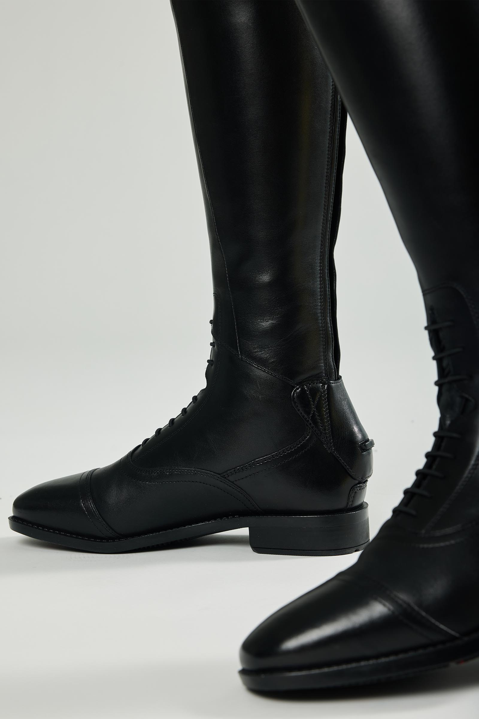 LeMieux ratsastussaappaat nauhoituksella, normaali varren pituus