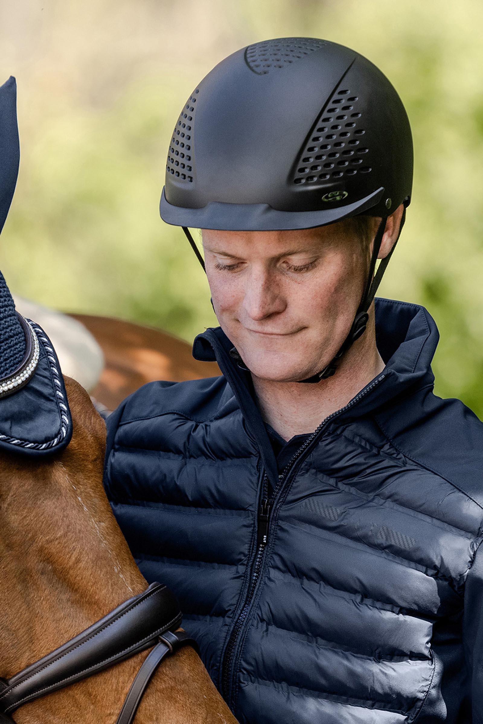 SWING H23 Classic ratsastuskypärä