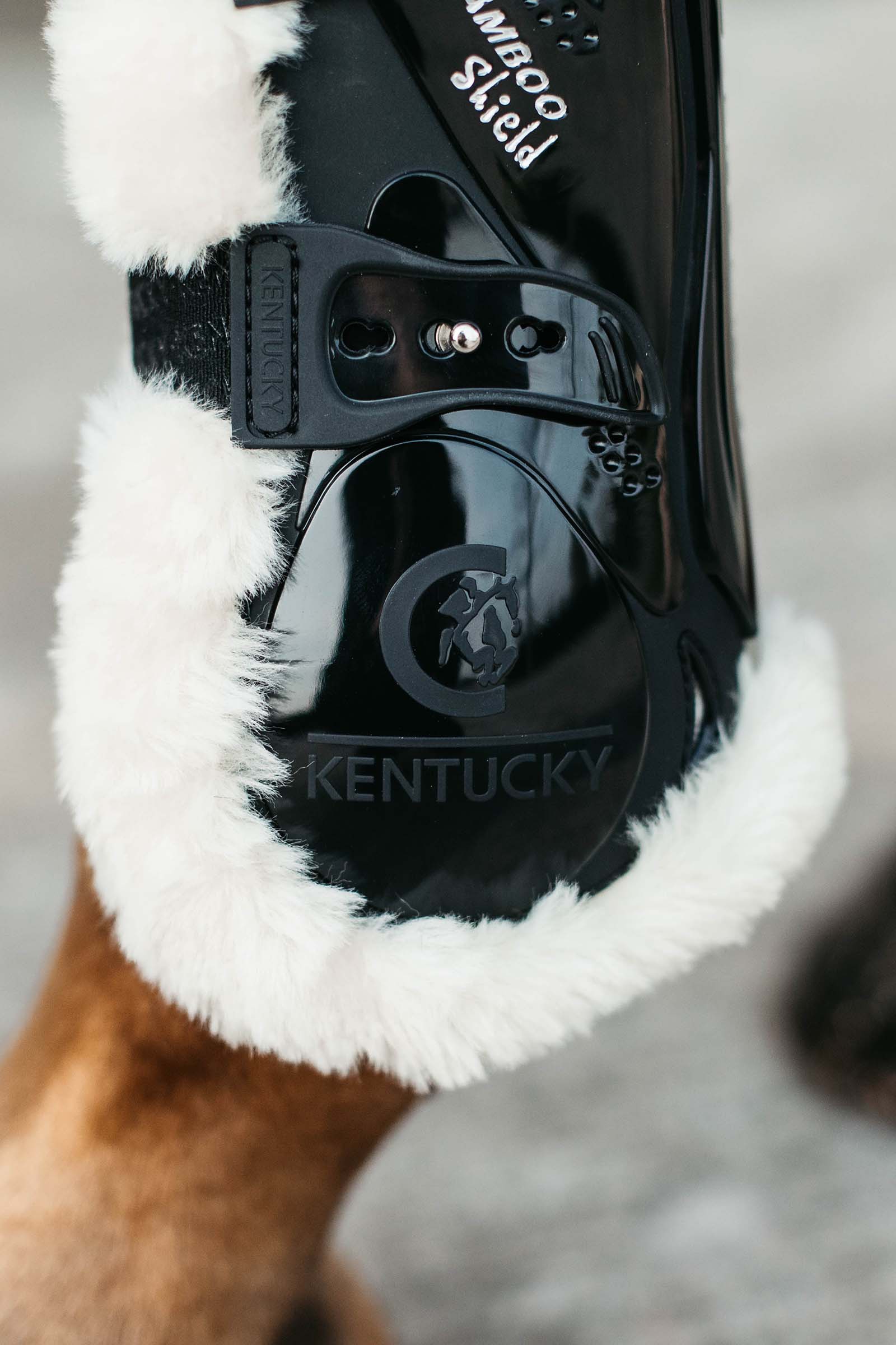 Kentucky Horsewear Vegan Sheepskin Bamboo Elastic jännesuojat