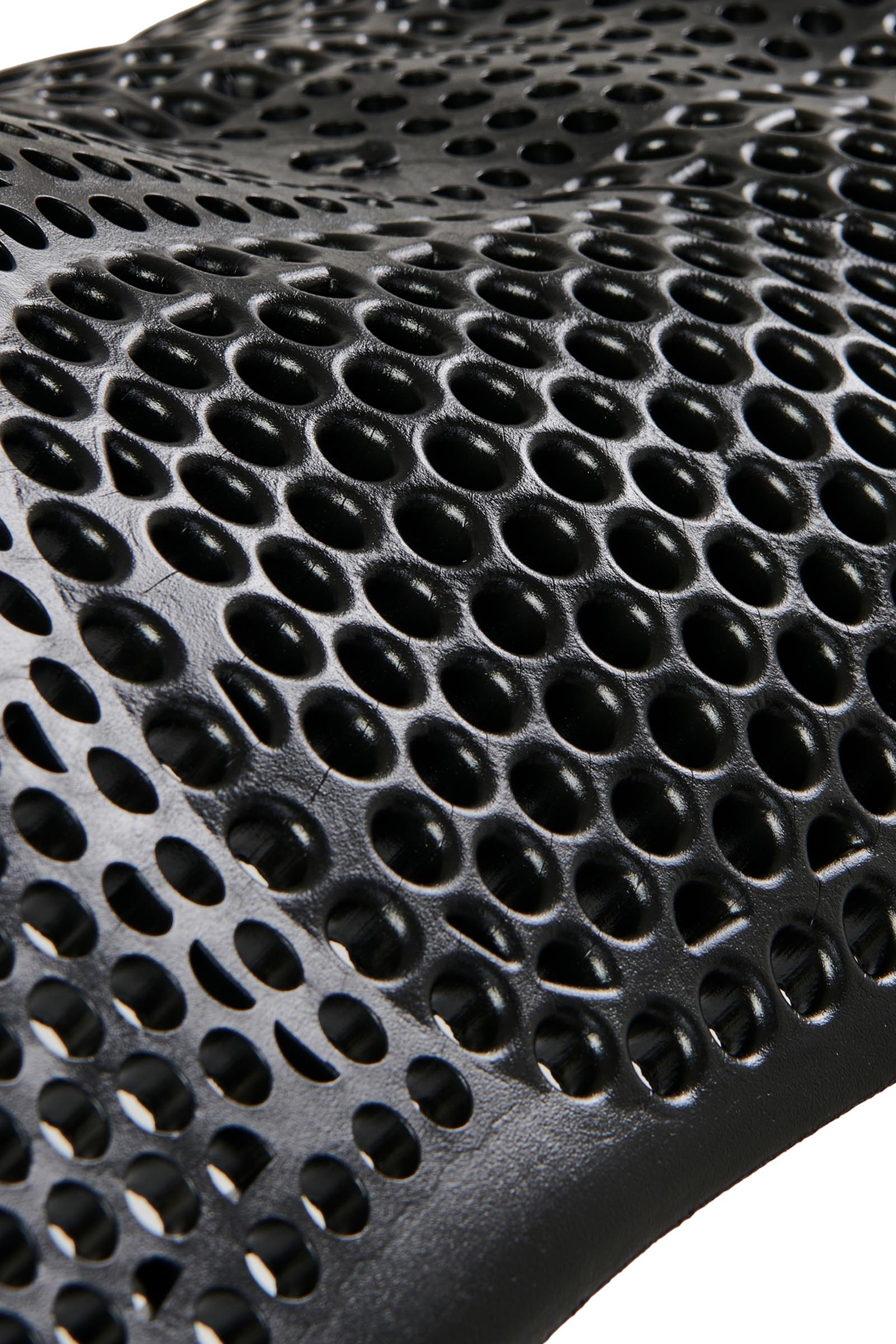 Acavallo liukumaton Classic geelipehmuste keskikorokkeella