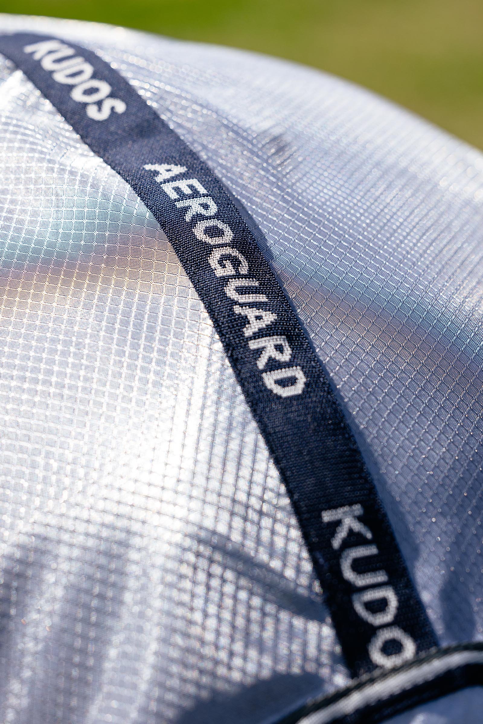 LeMieux Kudos AeroGuard k&auml;rp&auml;sloimi irrotettavalla kaulakappaleella